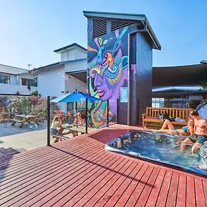  Hostel Nomads Backpackers Australia